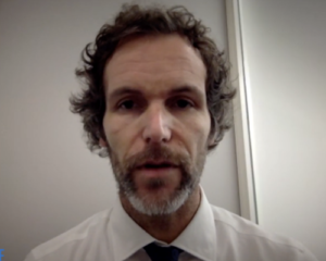 Blue Canoe user speaking positively about how the app improves English pronunciation for ESL learners.